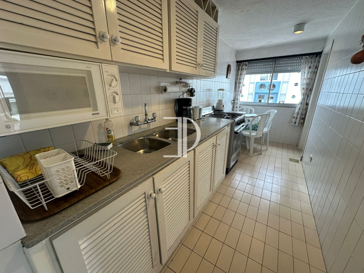 Apartamento ID.827 - Venta Apartamento 2 Dormitorios Zona Peninsula