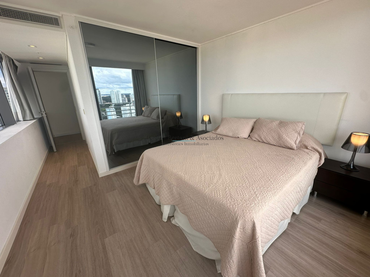 Apartamento ID.599 - Venta Penthouse 3 dormitorios Torre con Amenities