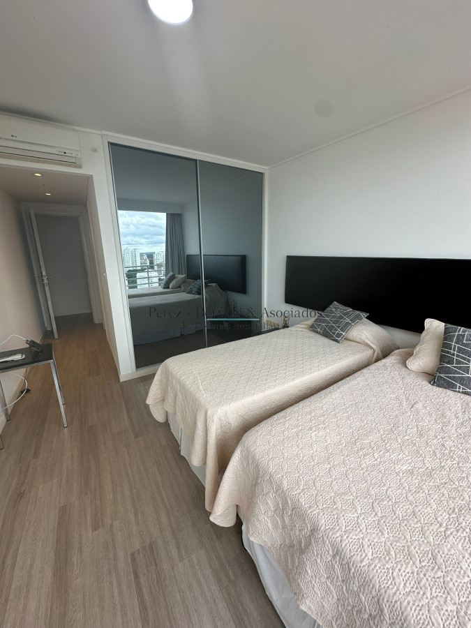 Apartamento ID.599 - Venta Penthouse 3 dormitorios Torre con Amenities