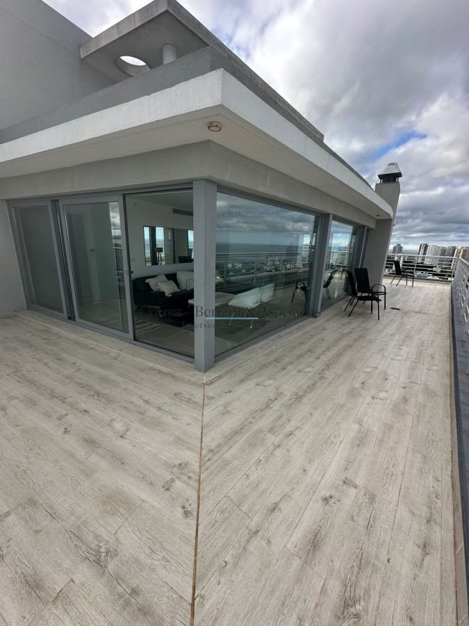 Apartamento ID.599 - Venta Penthouse 3 dormitorios Torre con Amenities