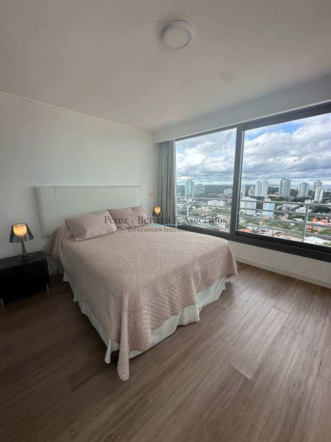 Apartamento ID.599 - Venta Penthouse 3 dormitorios Torre con Amenities