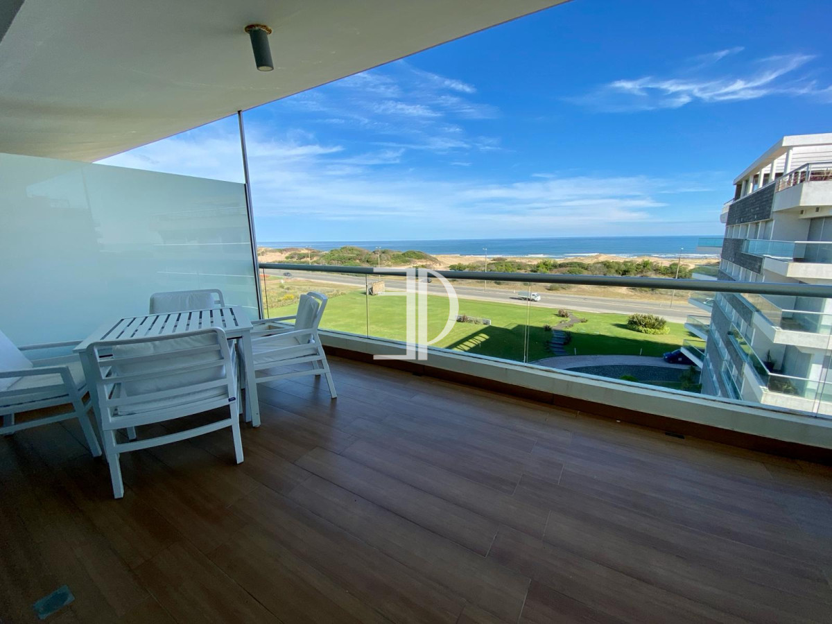 Apartamento ID.249 - Venta Penthouse Complejo Primera Linea Brava con amenities 