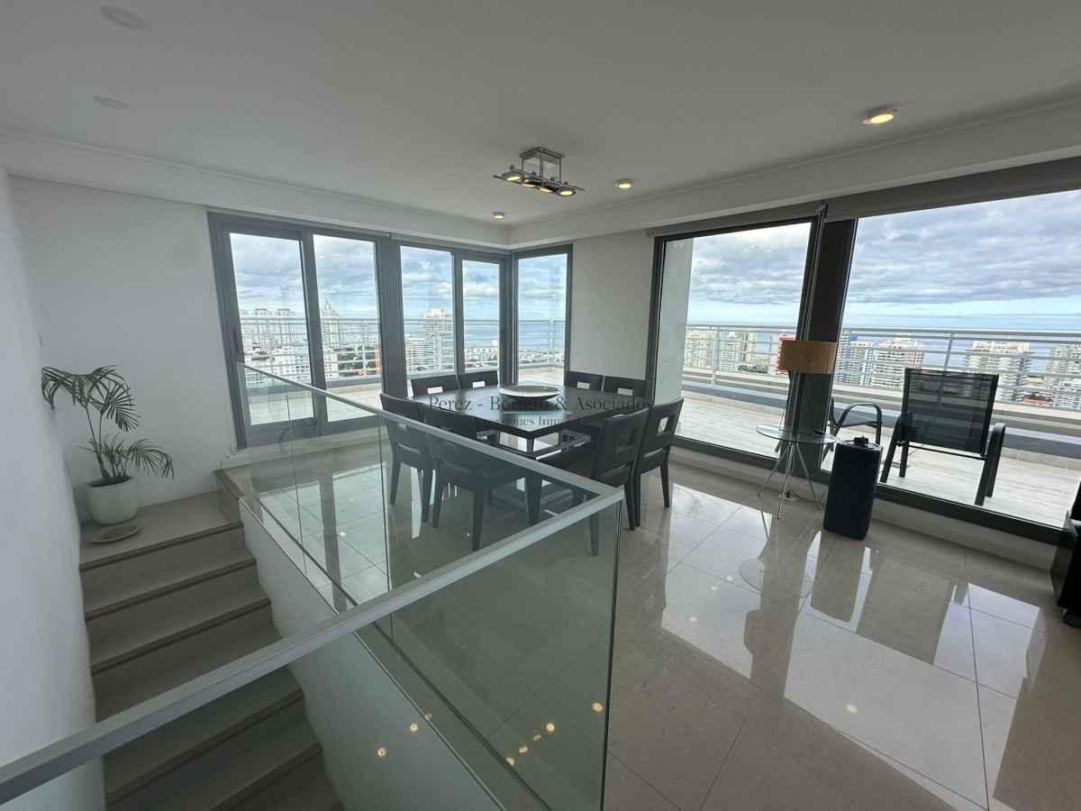 Apartamento ID.599 - Venta Penthouse 3 dormitorios Torre con Amenities
