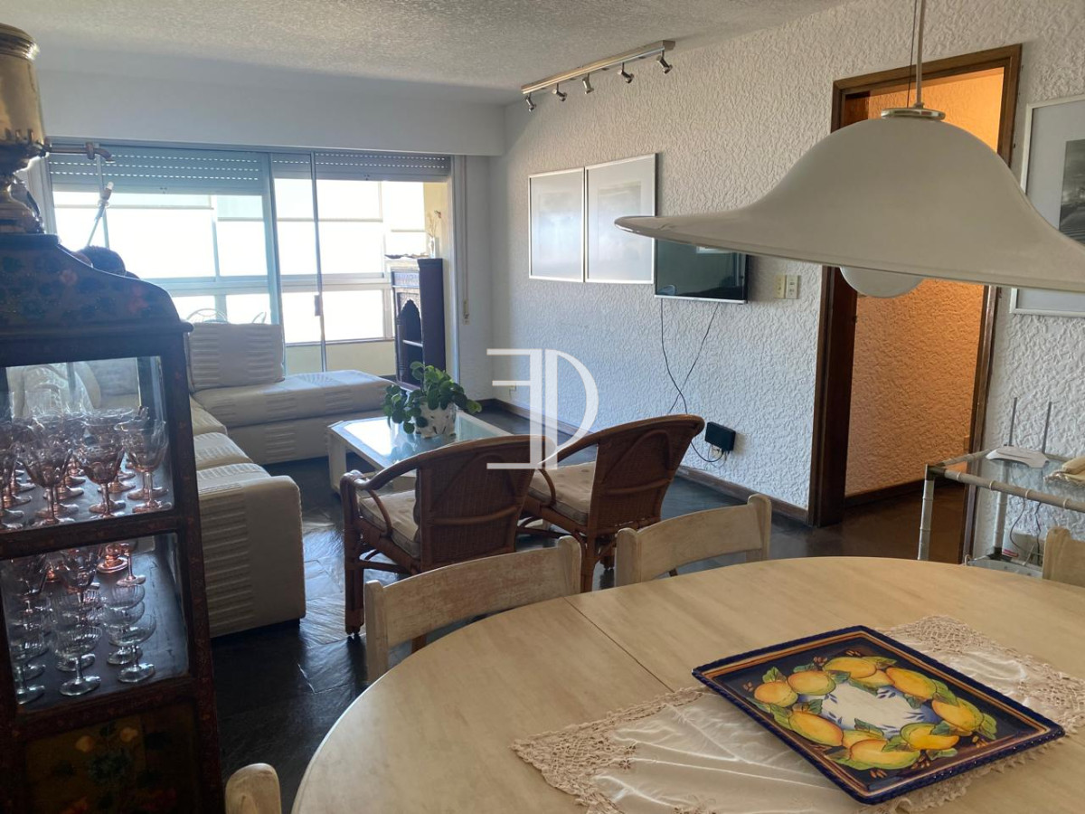 Apartamento ID.765 - Venta apartamento 2 dormitorios Primera linea Playa Brava