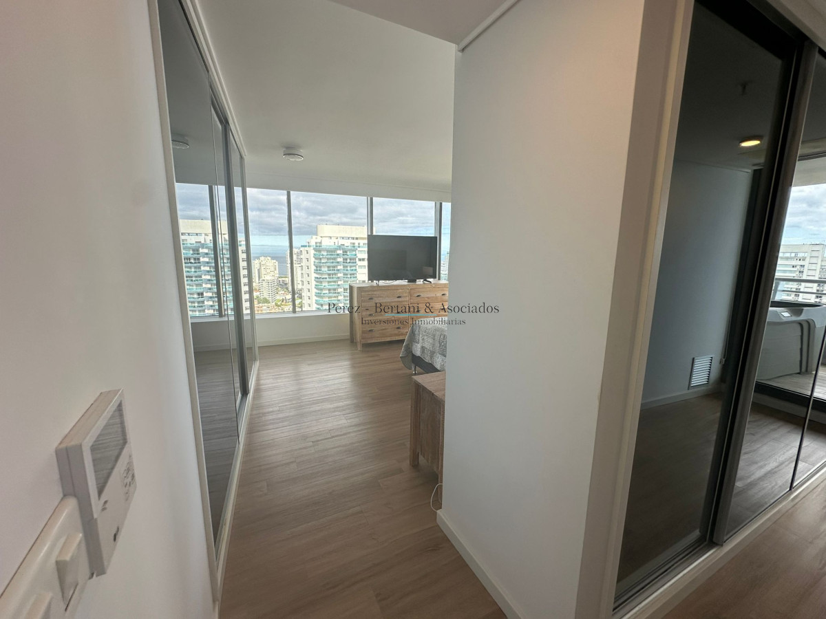 Apartamento ID.599 - Venta Penthouse 3 dormitorios Torre con Amenities