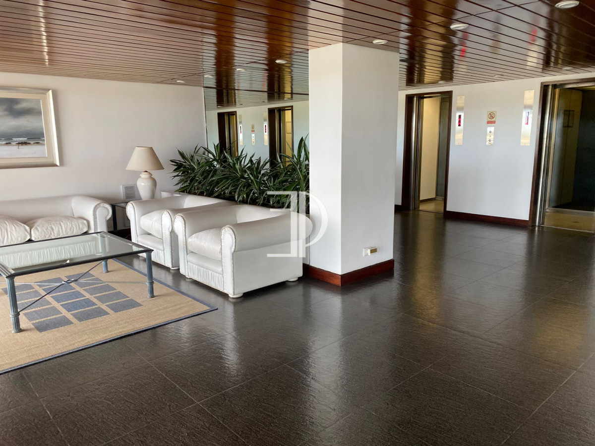 Apartamento ID.459 - Venta apartamento 2 dm Primera Linea Playa Brava