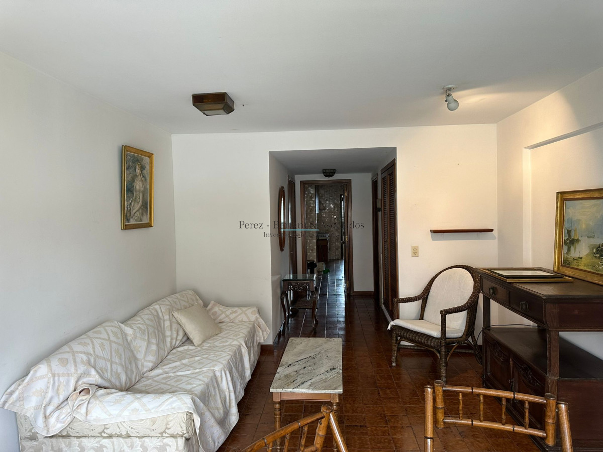 Apartamento ID.440 - Venta Apartamento Primera Linea Mansa 3 dm + servicio