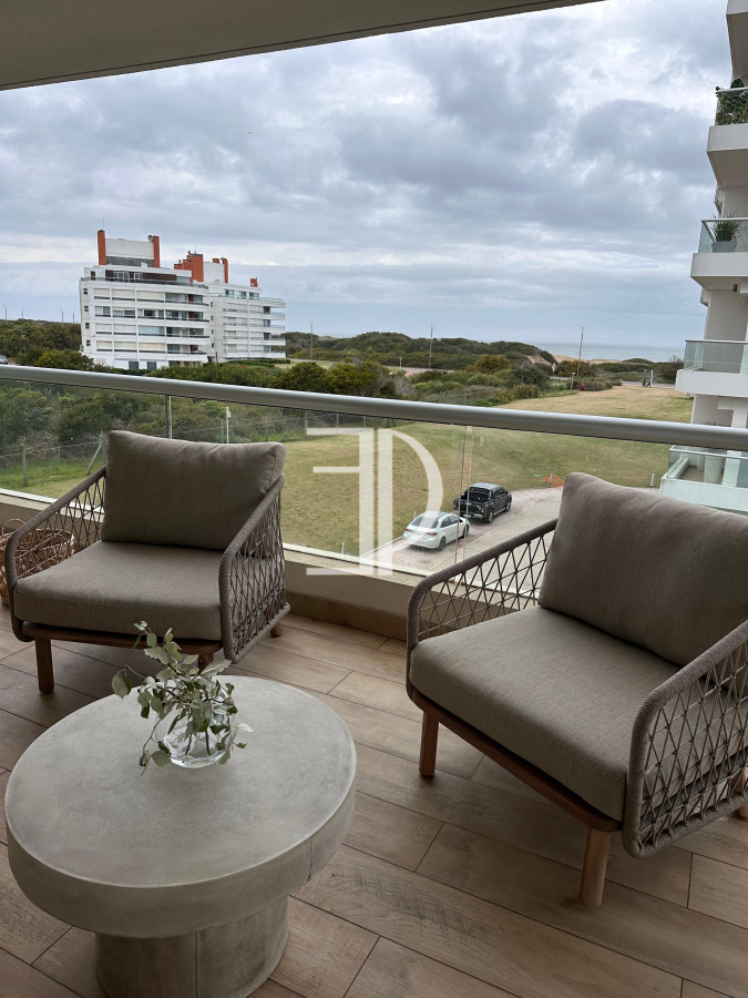 Apartamento ID.1336 - Alquiler apartamento primera linea playa brava