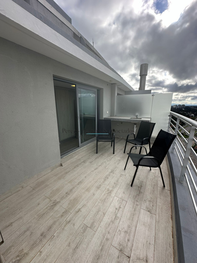 Apartamento ID.599 - Venta Penthouse 3 dormitorios Torre con Amenities
