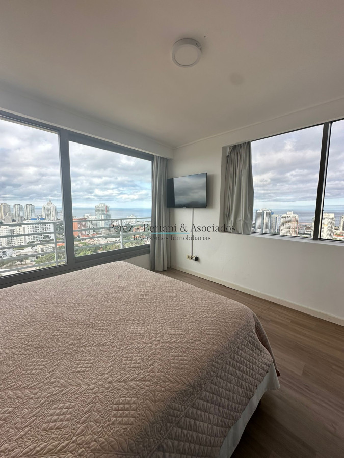 Apartamento ID.599 - Venta Penthouse 3 dormitorios Torre con Amenities