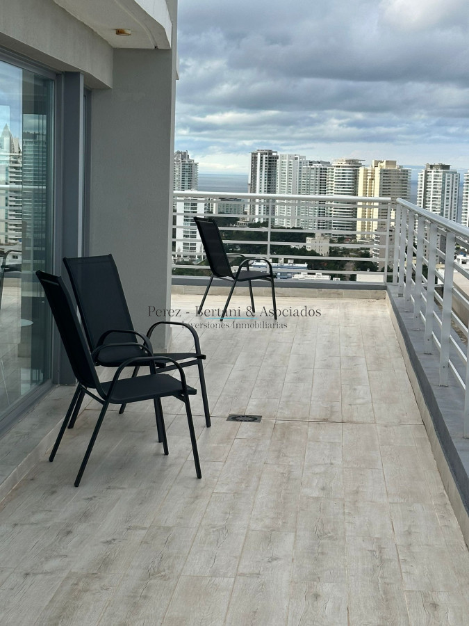 Apartamento ID.599 - Venta Penthouse 3 dormitorios Torre con Amenities