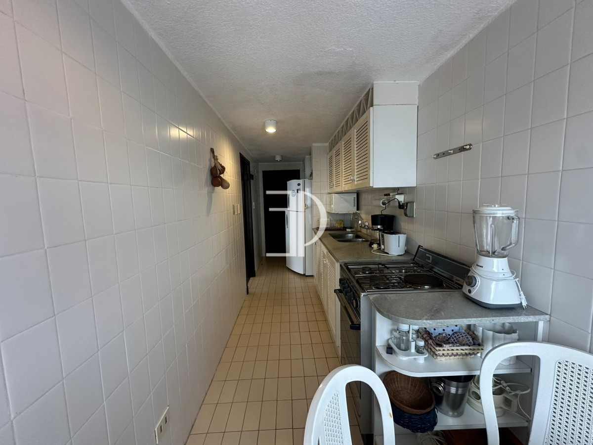 Apartamento ID.827 - Venta Apartamento 2 Dormitorios Zona Peninsula