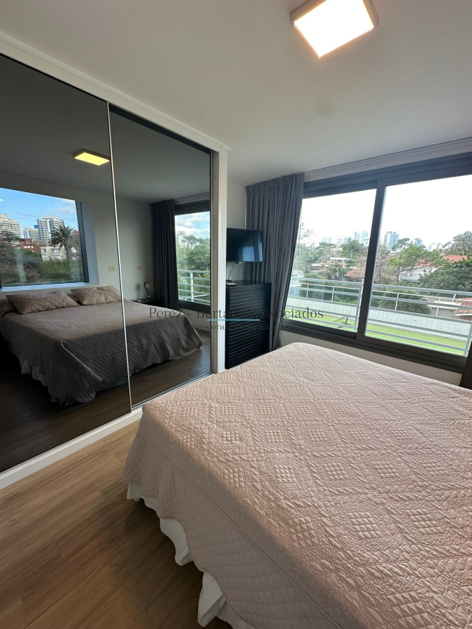 Apartamento ID.586 - Venta Apartamento 3 dormitorios Zona Mansa