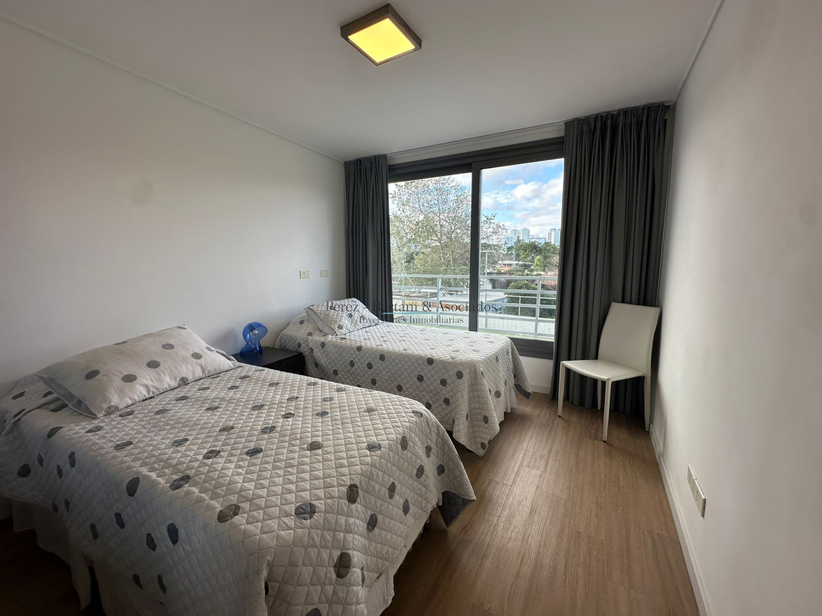 Apartamento ID.586 - Venta Apartamento 3 dormitorios Zona Mansa