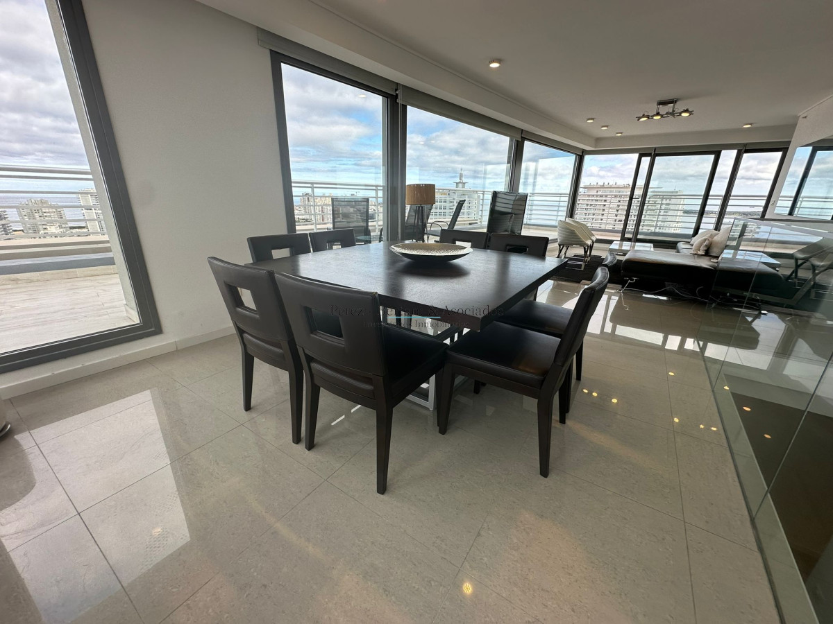 Apartamento ID.599 - Venta Penthouse 3 dormitorios Torre con Amenities