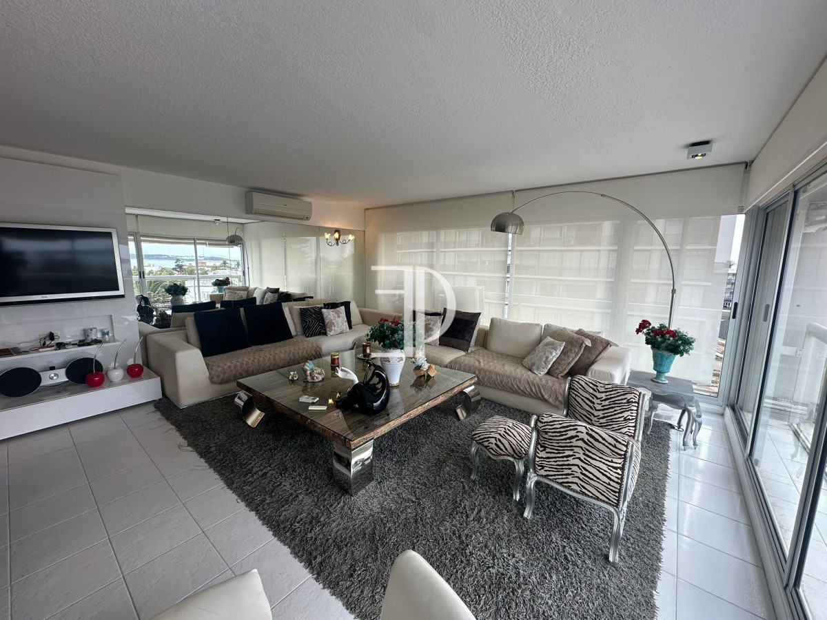 Apartamento ID.825 - Venta Apartamento 3 dormitorios Peninsula