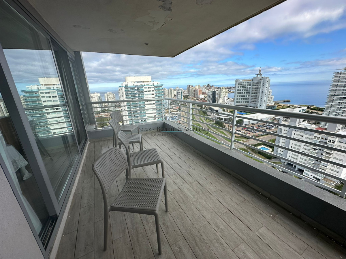 Apartamento ID.599 - Venta Penthouse 3 dormitorios Torre con Amenities