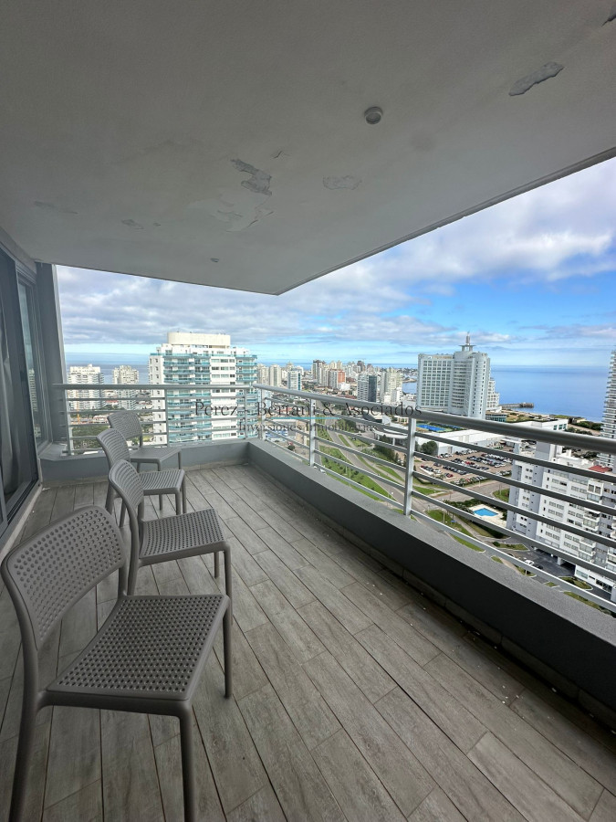 Apartamento ID.599 - Venta Penthouse 3 dormitorios Torre con Amenities