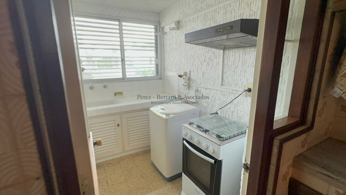 Apartamento ID.440 - Venta Apartamento Primera Linea Mansa 3 dm + servicio