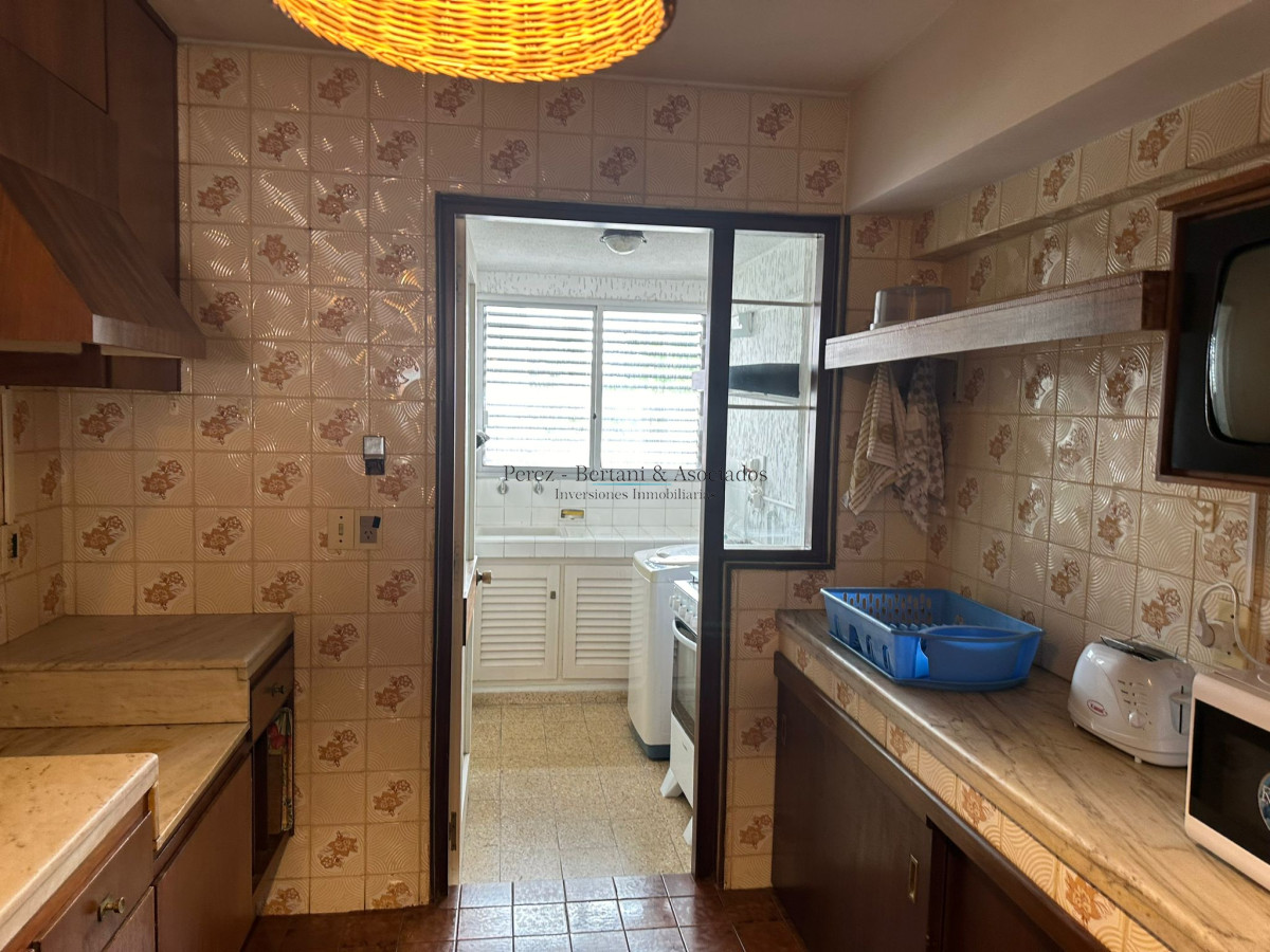 Apartamento ID.440 - Venta Apartamento Primera Linea Mansa 3 dm + servicio