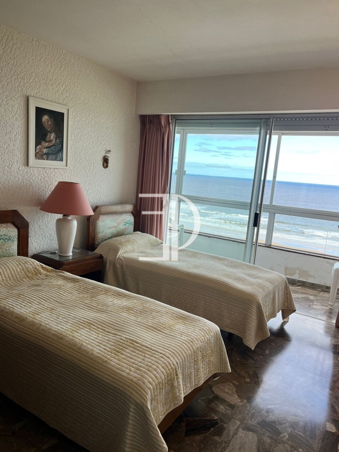 Apartamento ID.459 - Venta apartamento 2 dm Primera Linea Playa Brava