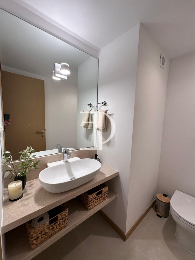 Apartamento ID.1336 - Alquiler apartamento primera linea playa brava