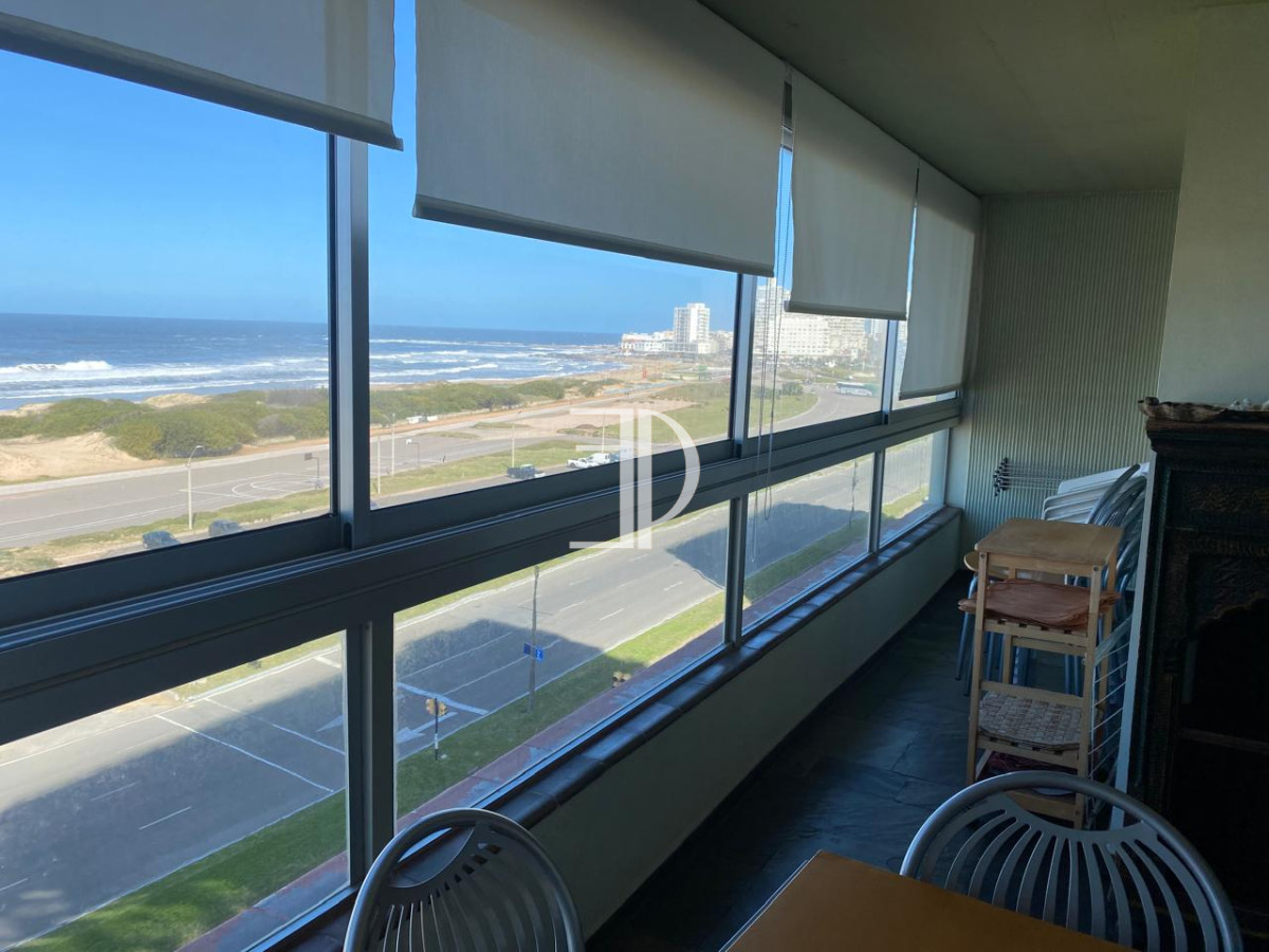 Apartamento ID.765 - Venta apartamento 2 dormitorios Primera linea Playa Brava