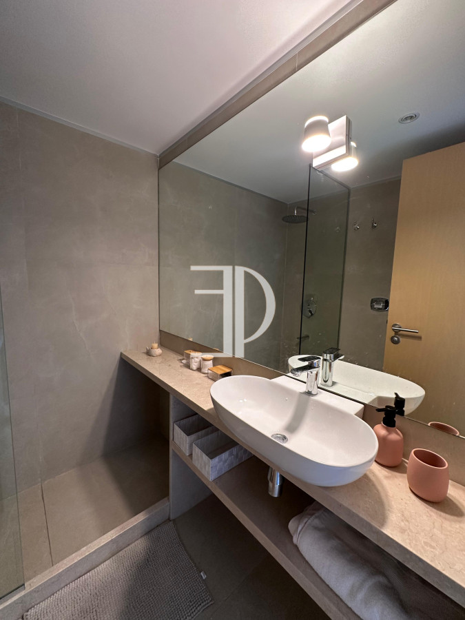 Apartamento ID.1336 - Alquiler apartamento primera linea playa brava