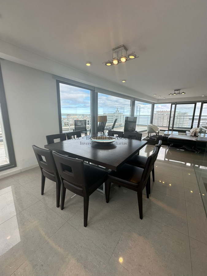 Apartamento ID.599 - Venta Penthouse 3 dormitorios Torre con Amenities
