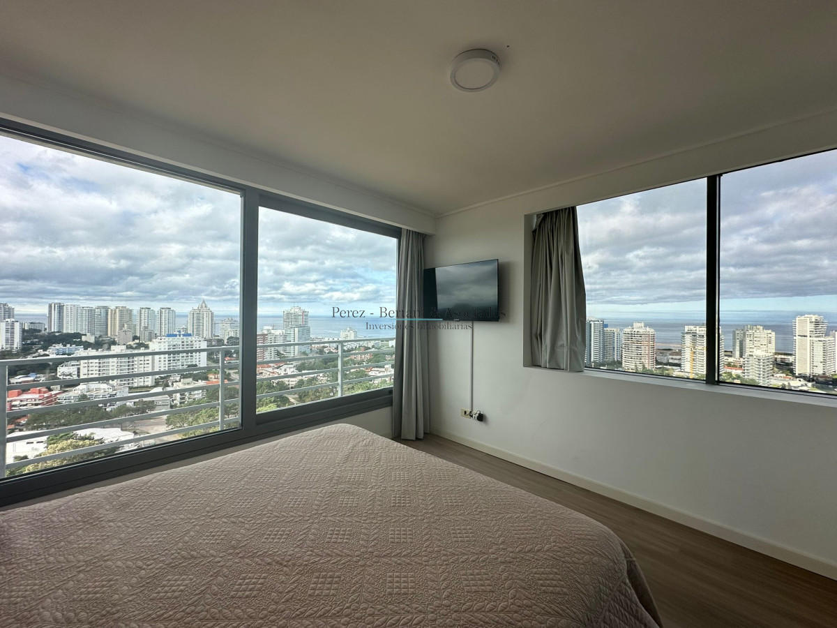 Apartamento ID.599 - Venta Penthouse 3 dormitorios Torre con Amenities
