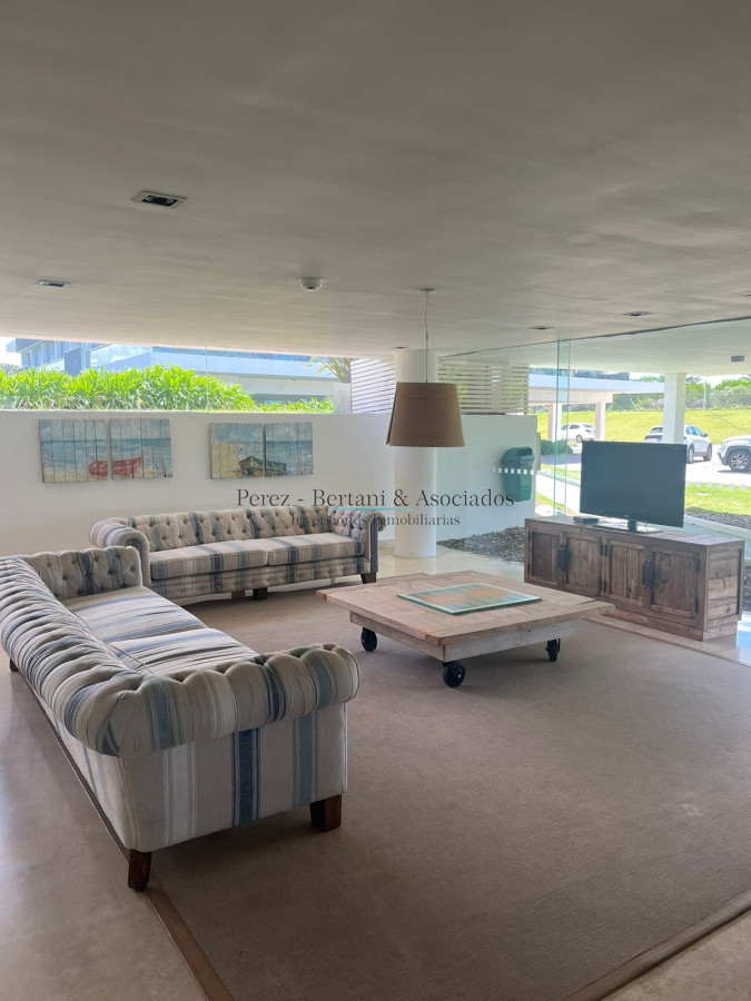 Apartamento ID.169 - Venta Apartamento 3 dormitorios y servicio Primera linea Playa Brava Complejo con amenities y espacio verde