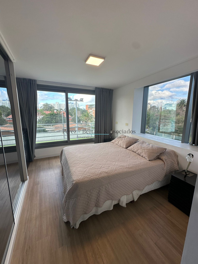 Apartamento ID.586 - Venta Apartamento 3 dormitorios Zona Mansa