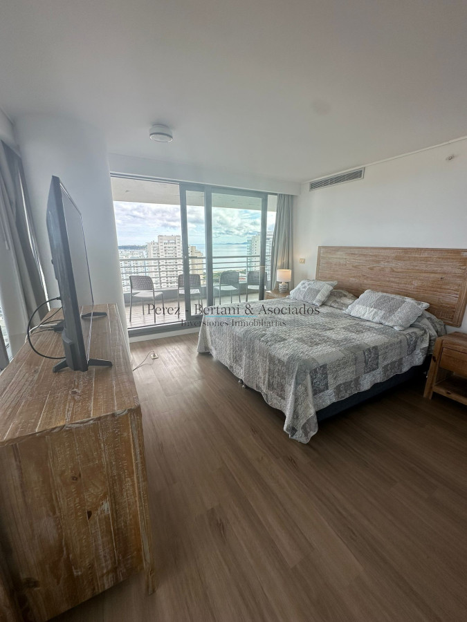 Apartamento ID.599 - Venta Penthouse 3 dormitorios Torre con Amenities