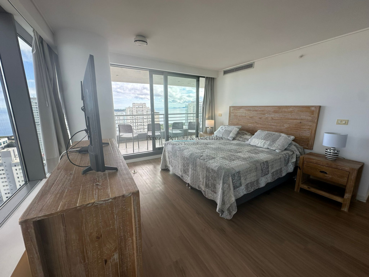Apartamento ID.599 - Venta Penthouse 3 dormitorios Torre con Amenities