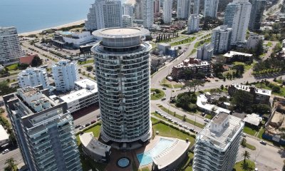 Venta Apartamento tres dormitorios en Artower