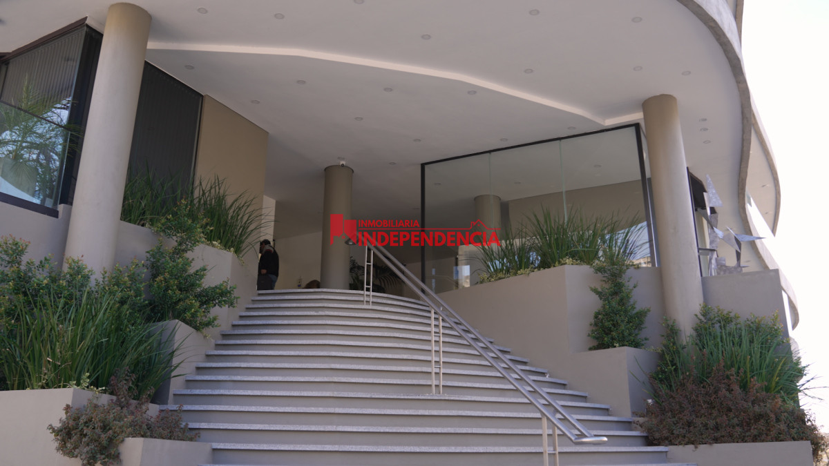 Apartamento ID.239 - Alquiler depto en la Torre de la Defensa 3 dormitorios