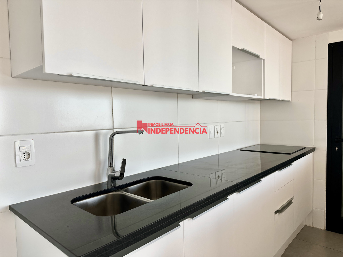 Apartamento ID.239 - Alquiler depto en la Torre de la Defensa 3 dormitorios