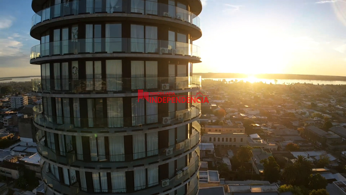 Apartamento ID.239 - Alquiler depto en la Torre de la Defensa 3 dormitorios