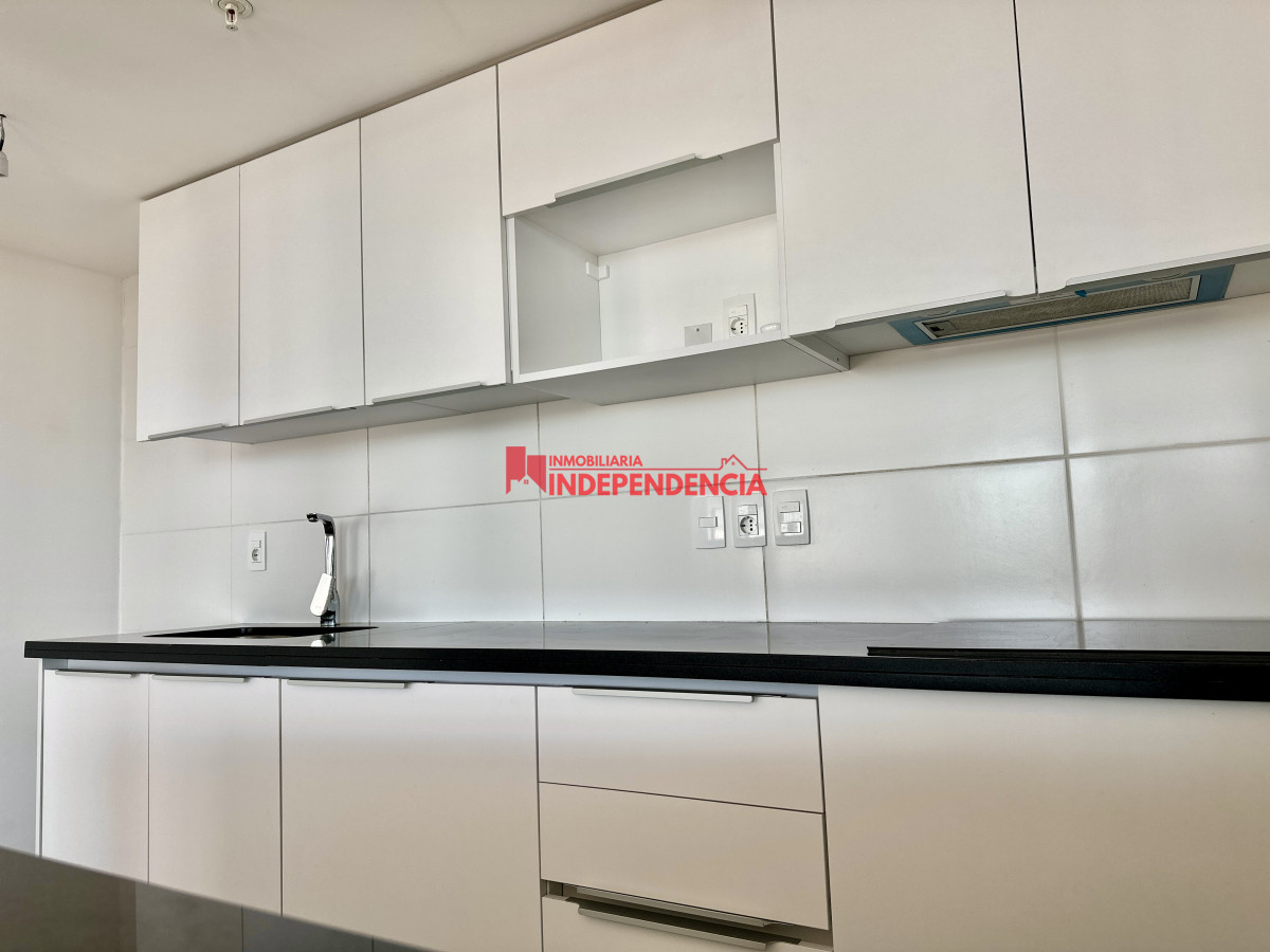 Apartamento ID.239 - Alquiler depto en la Torre de la Defensa 3 dormitorios