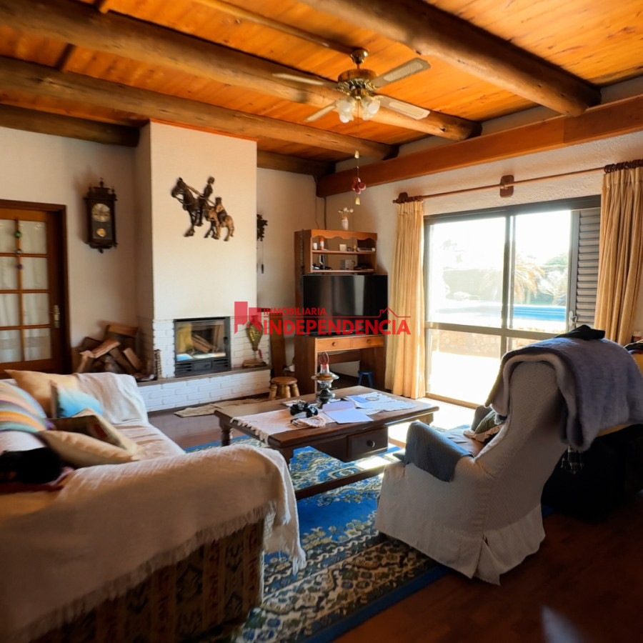 Casa ID.131 - Exclusiva propiedad de 570 m2 en 3.000 m2 cuadrados de terreno