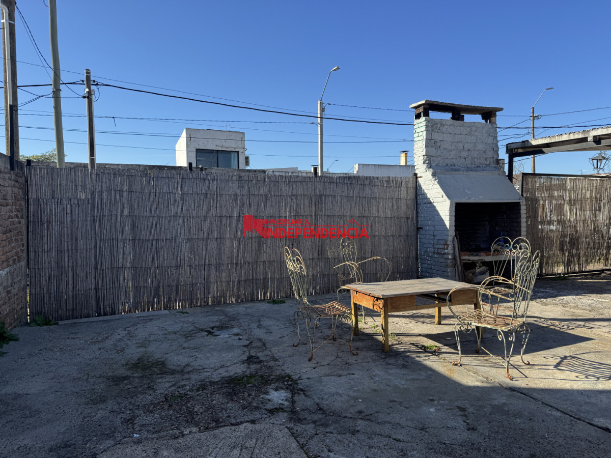 Casa ID.335 - Casa en esquina en Venta