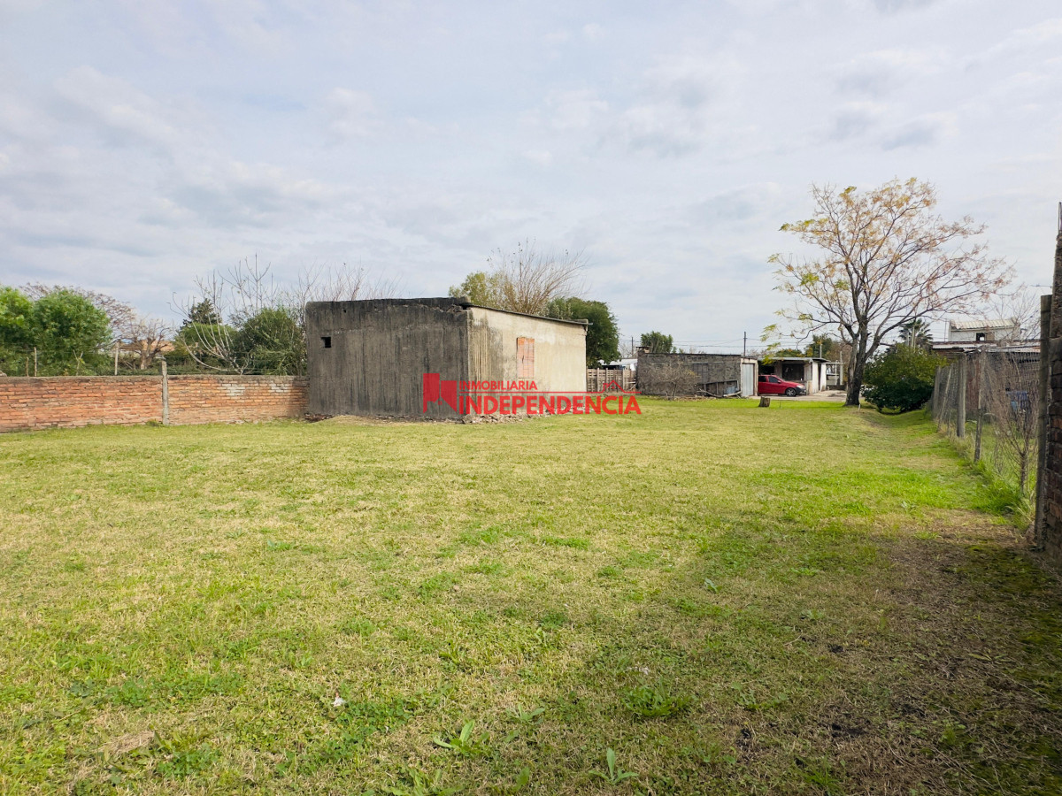 Casa ID.87 - Casa de dos dormitorios con 1000 m2 de terreno 