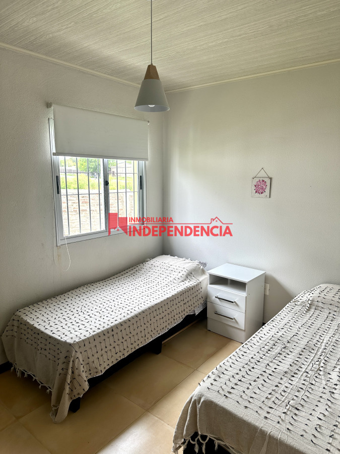 Casa ID.180 - Casa dos dormitorios amoblada zona Oxipal Av. W.F. Aldunate 
