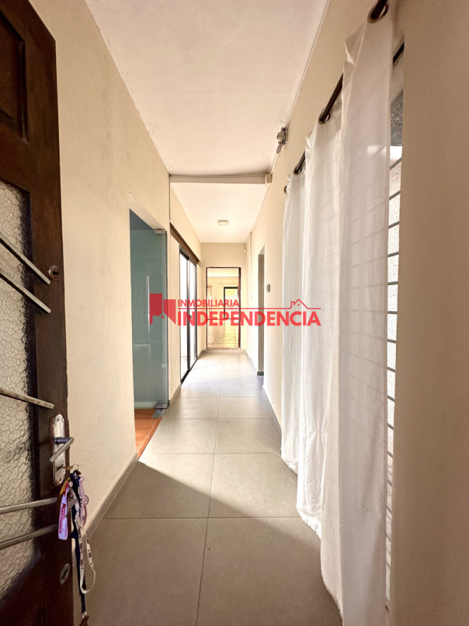 Casa ID.317 - Casa chalet mas estudio profesional en el centro de Paysandu en alquiler