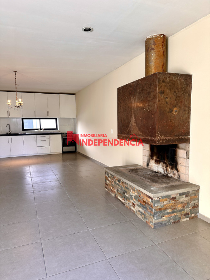 Casa ID.317 - Casa chalet mas estudio profesional en el centro de Paysandu en alquiler