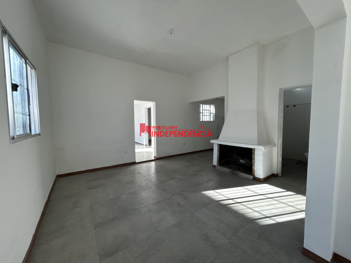 Casa ID.326 - Casa en Venta Lista para Habitar y Galpon con Infinitas Posibilidades 