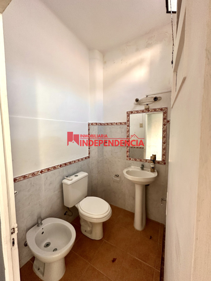 Casa ID.317 - Casa chalet mas estudio profesional en el centro de Paysandu en alquiler