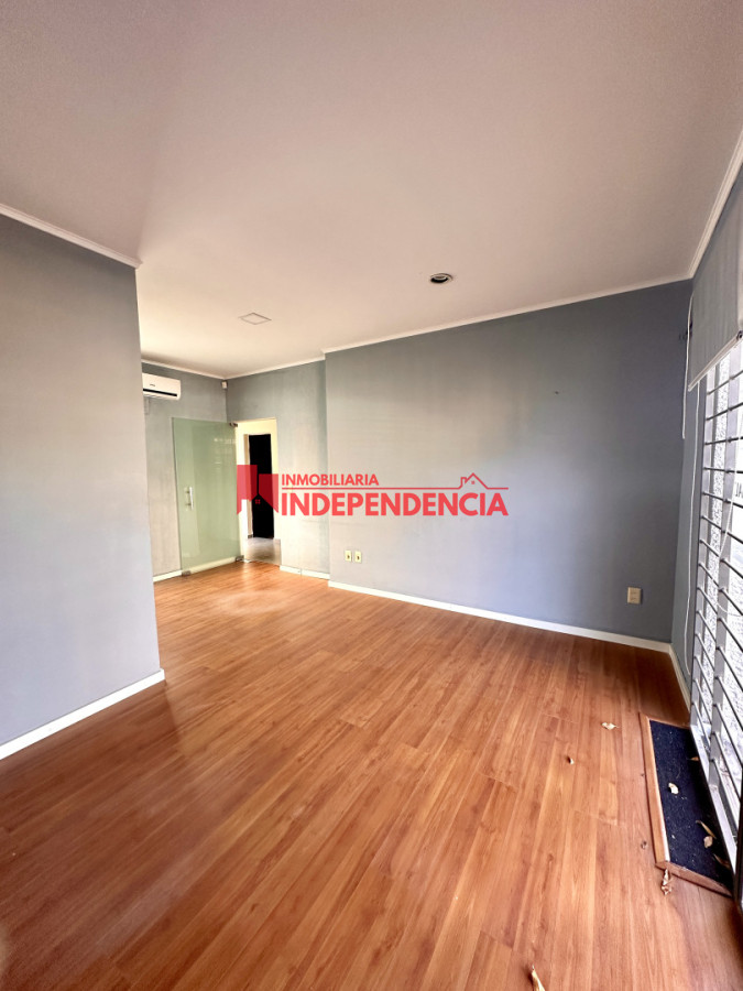 Casa ID.317 - Casa chalet mas estudio profesional en el centro de Paysandu en alquiler