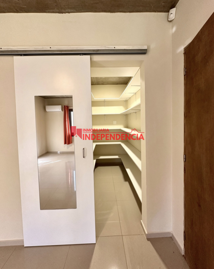 Casa ID.317 - Casa chalet mas estudio profesional en el centro de Paysandu en alquiler