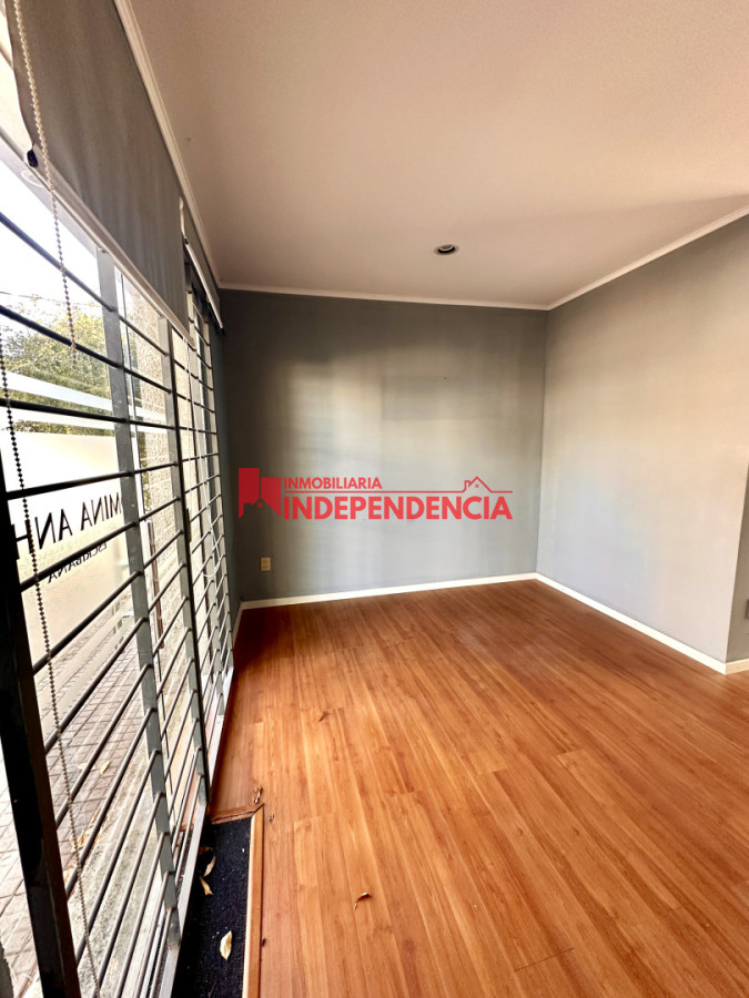 Casa ID.317 - Casa chalet mas estudio profesional en el centro de Paysandu en alquiler